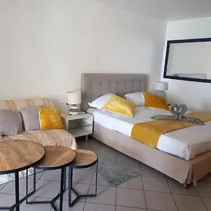 Appartement Grand Studio De 41 M2 Vue Mer Citerne, Le Gosier (Grande-Terre)